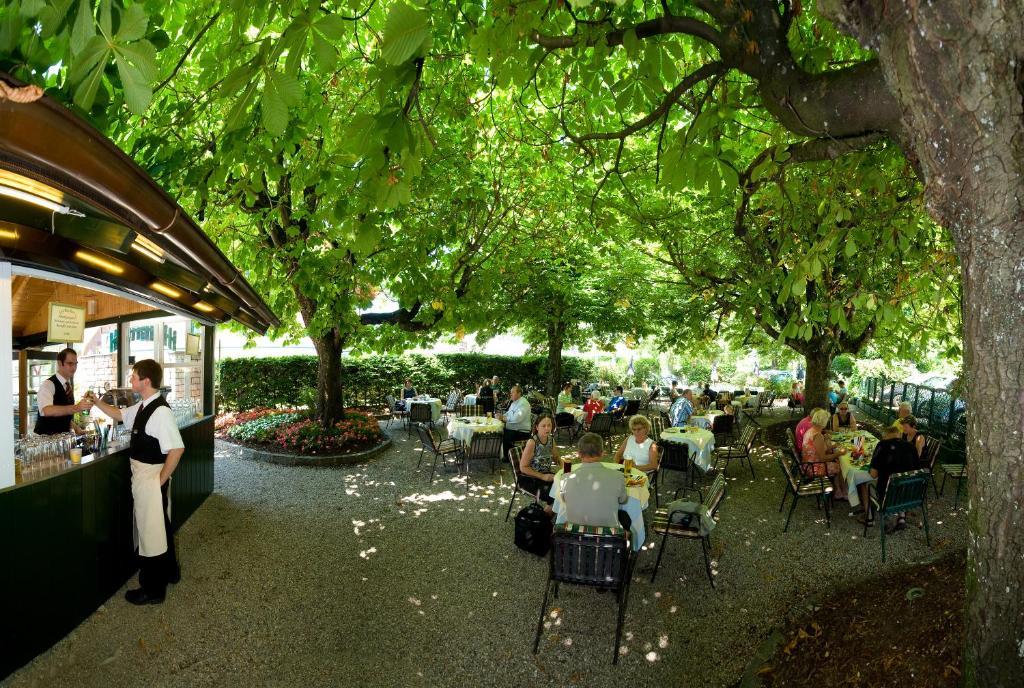 Hotel Landgasthof Altwirt Seeham Exteriör bild