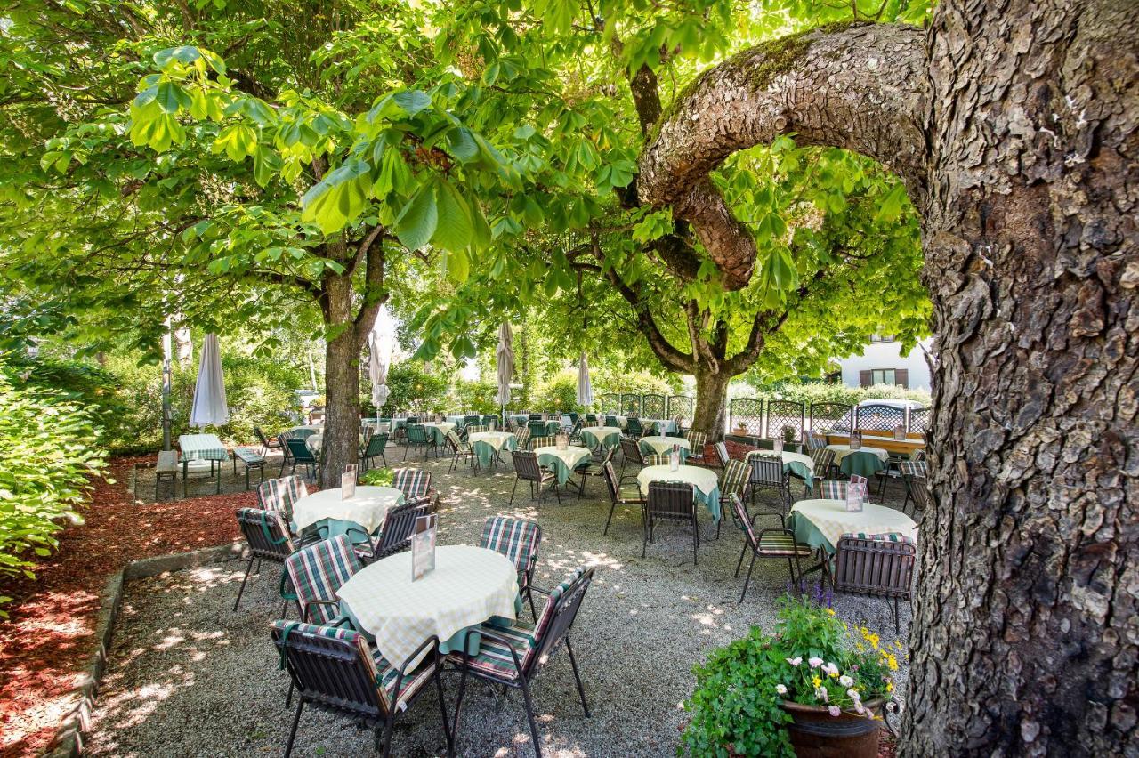 Hotel Landgasthof Altwirt Seeham Exteriör bild