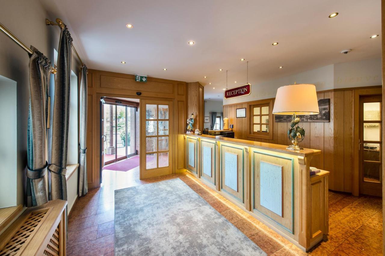 Hotel Landgasthof Altwirt Seeham Exteriör bild